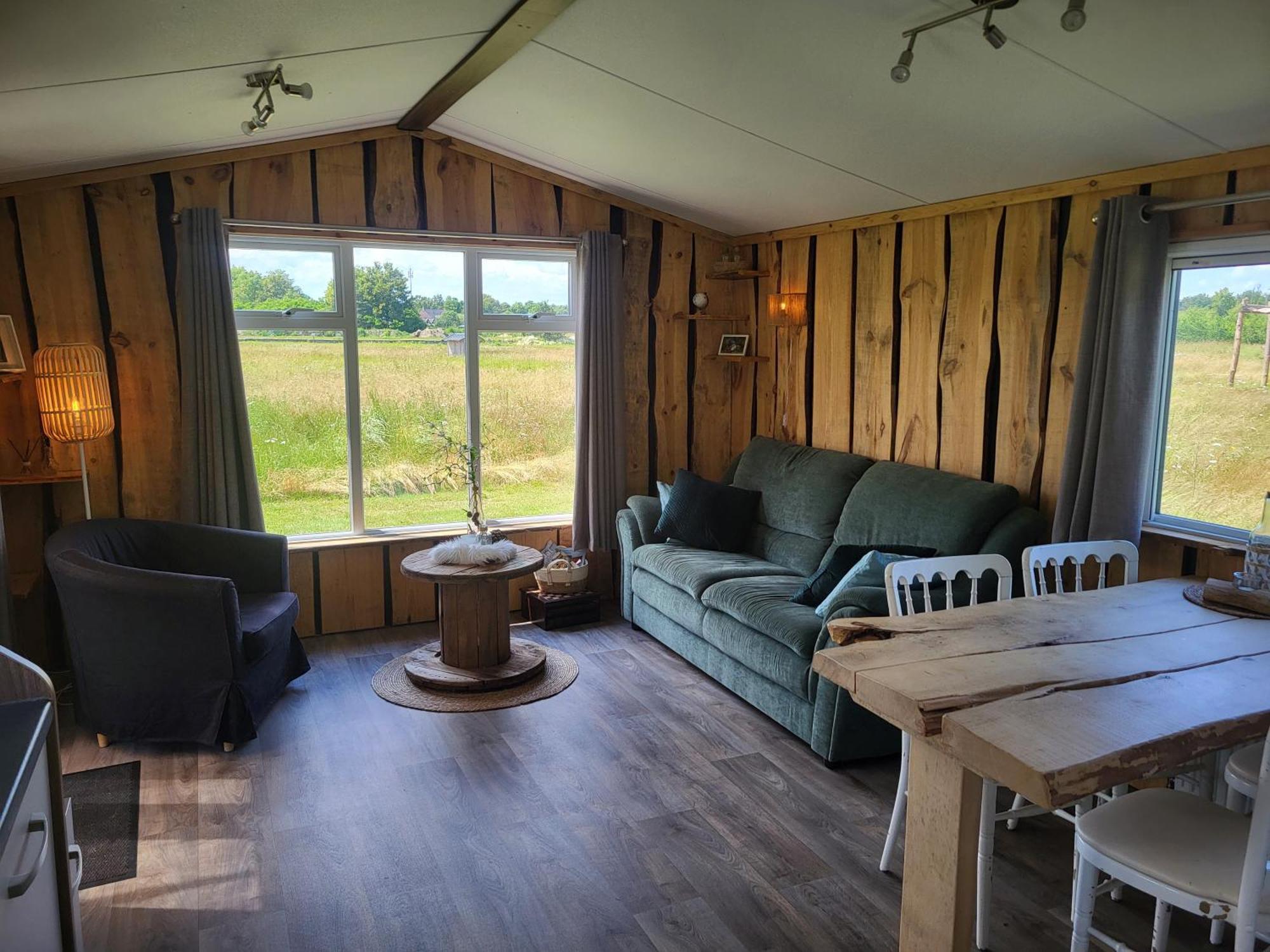 Hoeve Twente - De Bonte Specht Villa Heythuysen Bagian luar foto